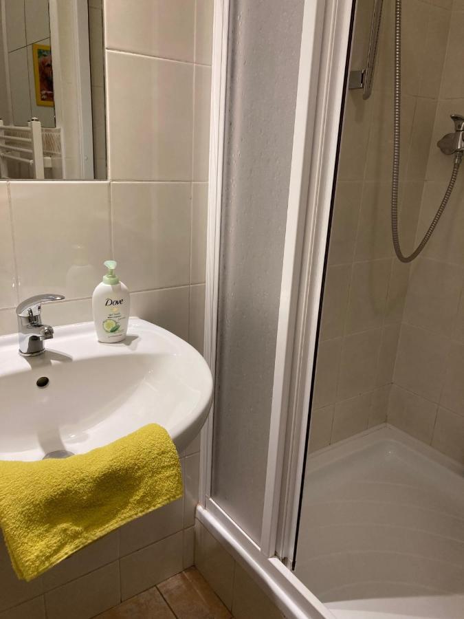 5 Apart-hotel